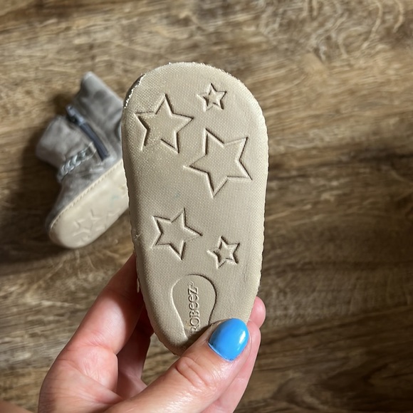 Robeez boots - Picture 3 of 3